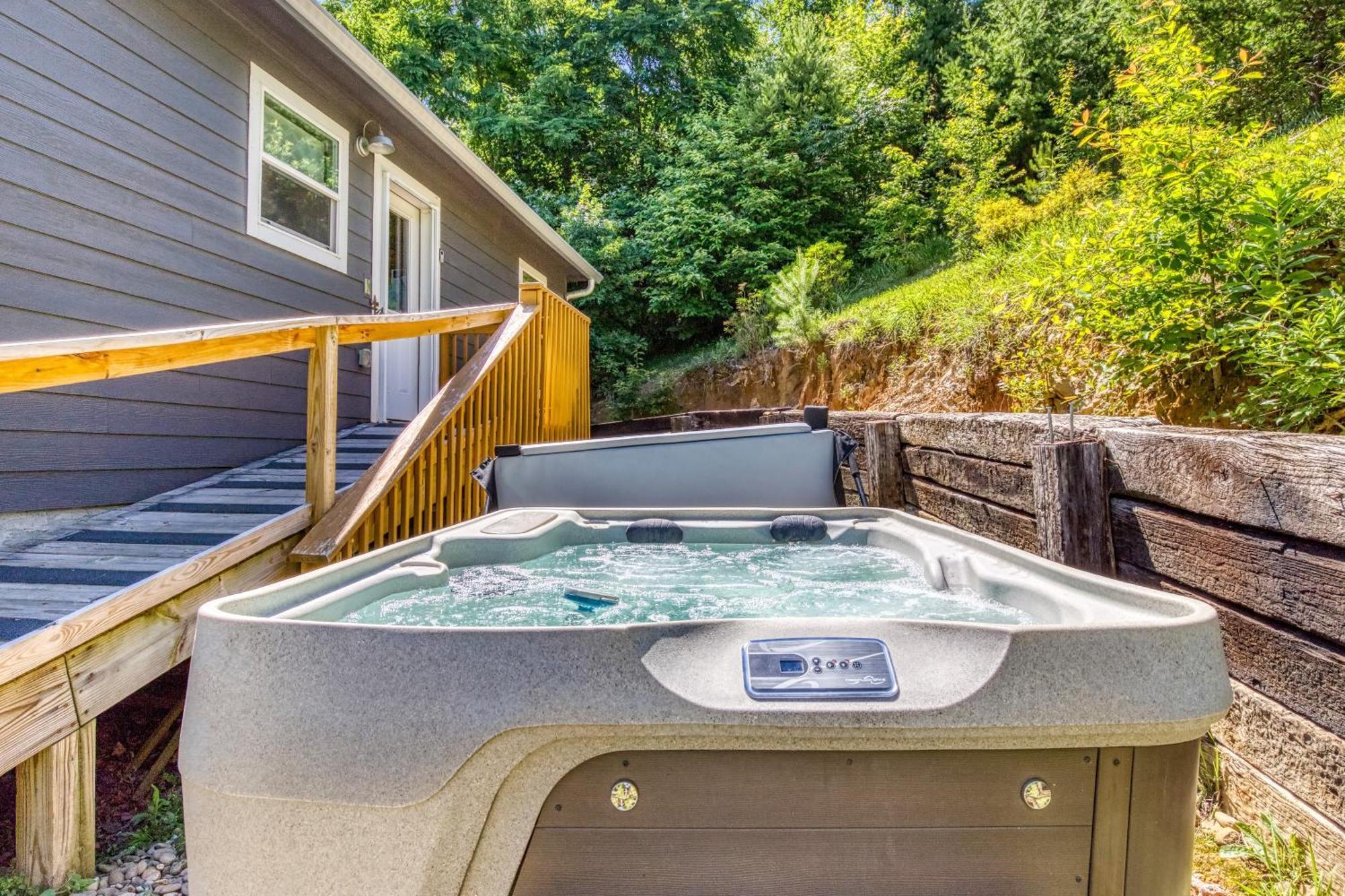 Key Lime Pie, Hot Tub,Wifi, 1089 Free Tickets Each Paid Day, Dollywood And More Gatlinburg Exteriér fotografie